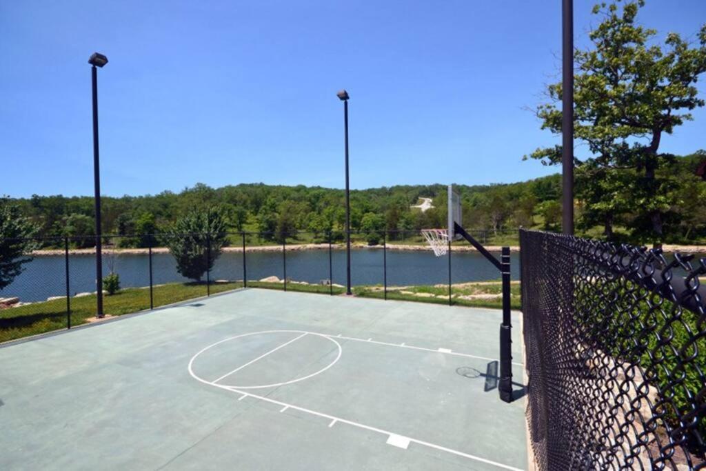 Couples Condo Retreat Overlooking Golf Course Branson West Dış mekan fotoğraf