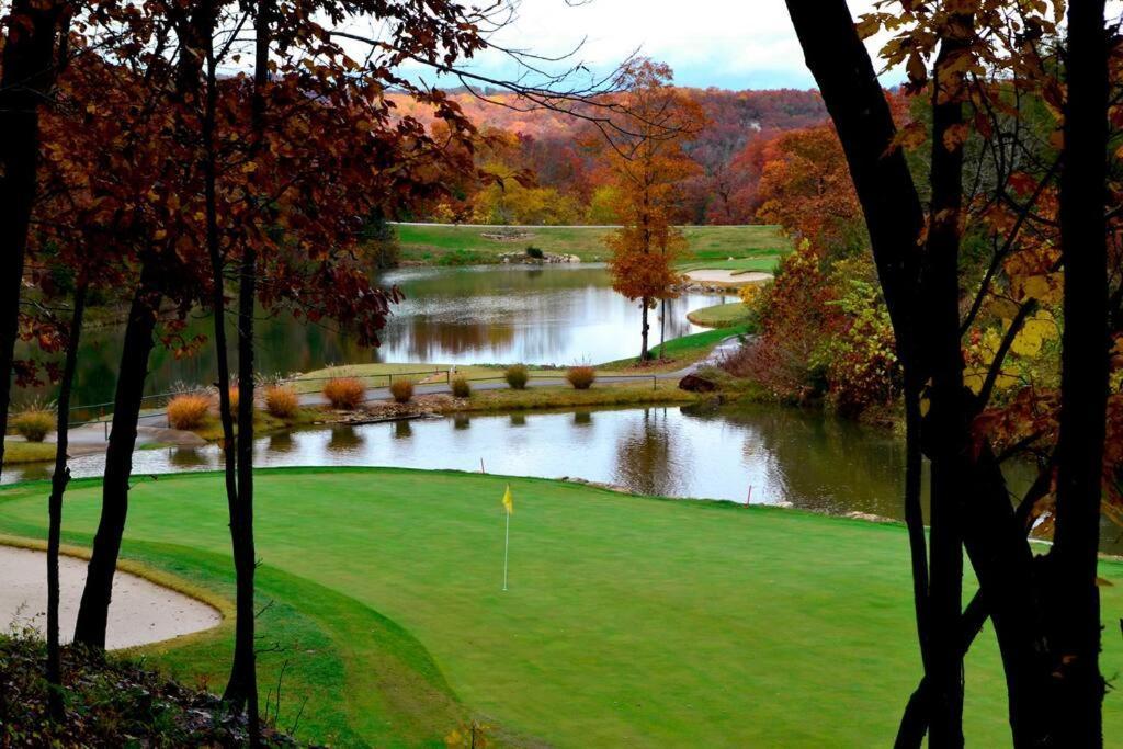 Couples Condo Retreat Overlooking Golf Course Branson West Dış mekan fotoğraf
