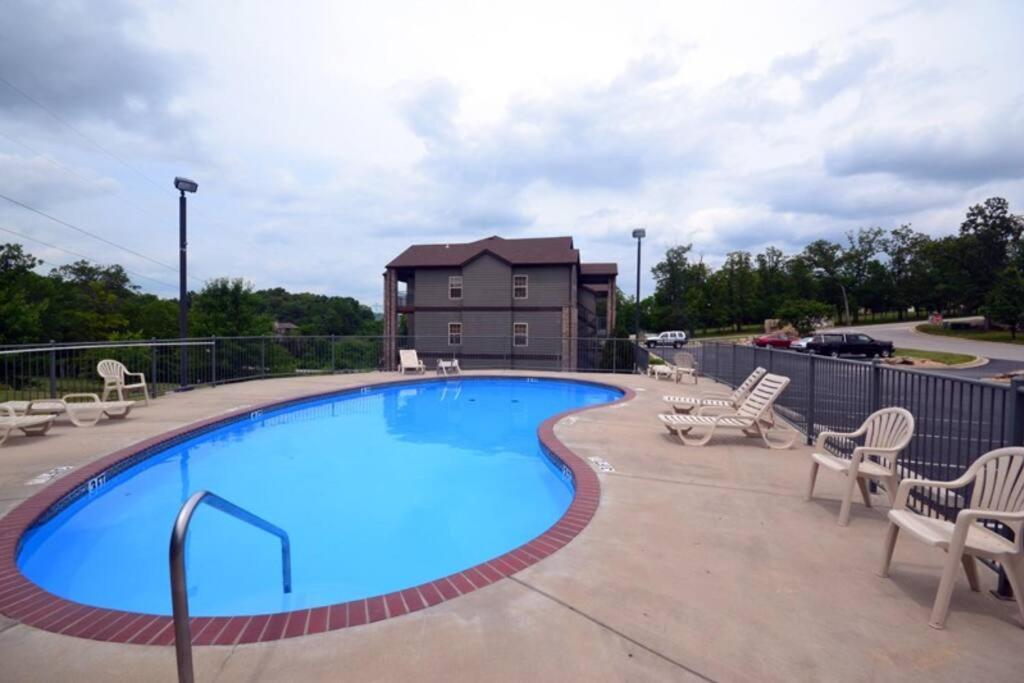 Couples Condo Retreat Overlooking Golf Course Branson West Dış mekan fotoğraf